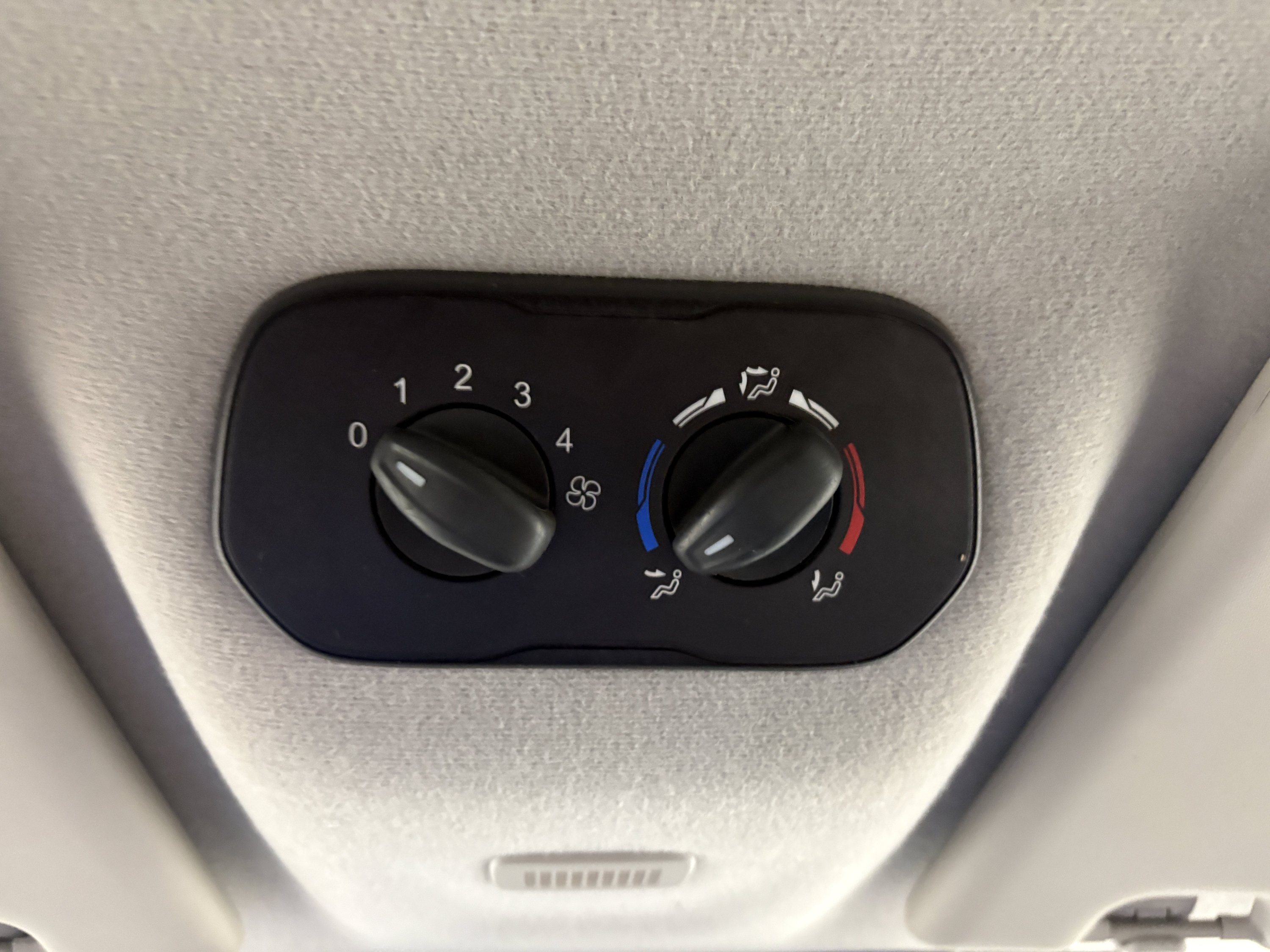 Used 2018 Ford Transit 350 XL RWD image 26