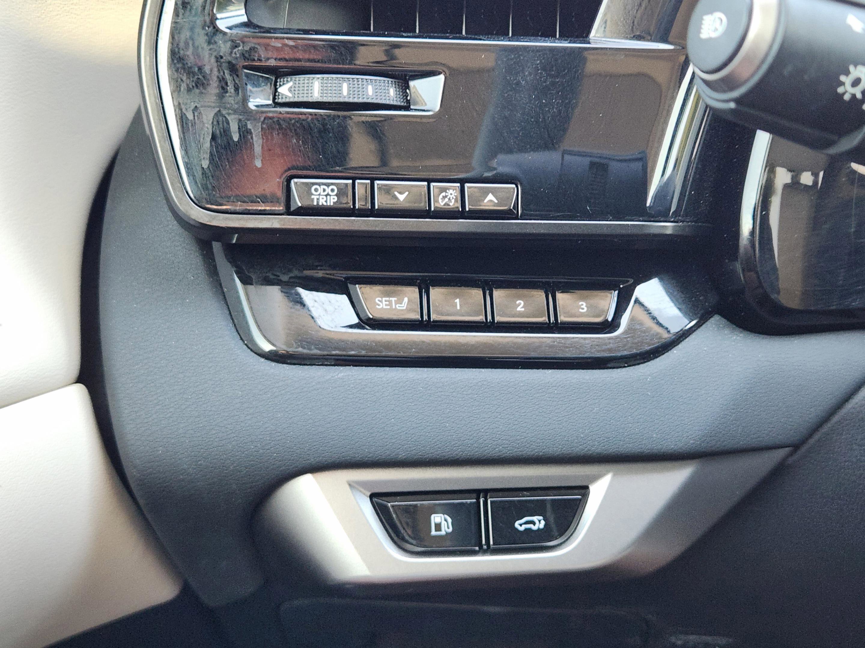 Used 2024 Lexus RX 350 Premium w/ Cold Area Package FWD image 15