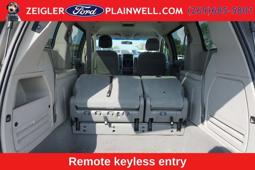 Used 2010 Dodge Grand Caravan Hero w/ Popular Equipment Group FWD image 6