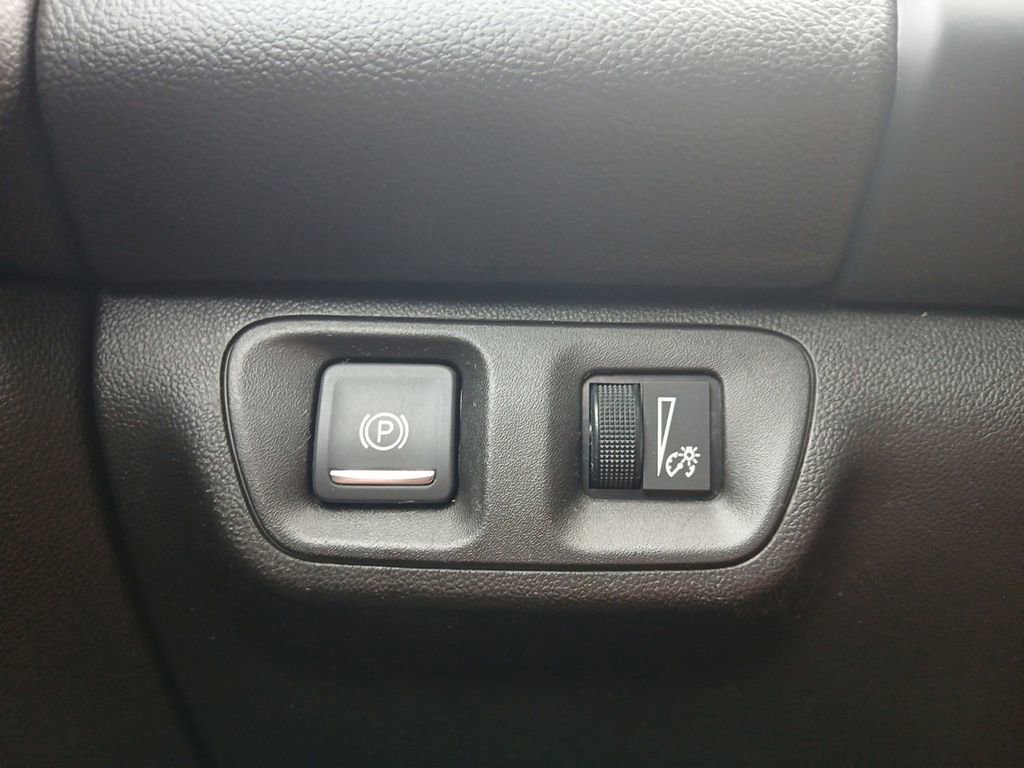 Used 2021 GMC Acadia SLT w/ Elevation Edition FWD image 21