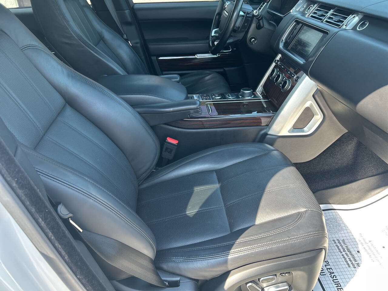 Used 2015 Land Rover Range Rover Supercharged image 21