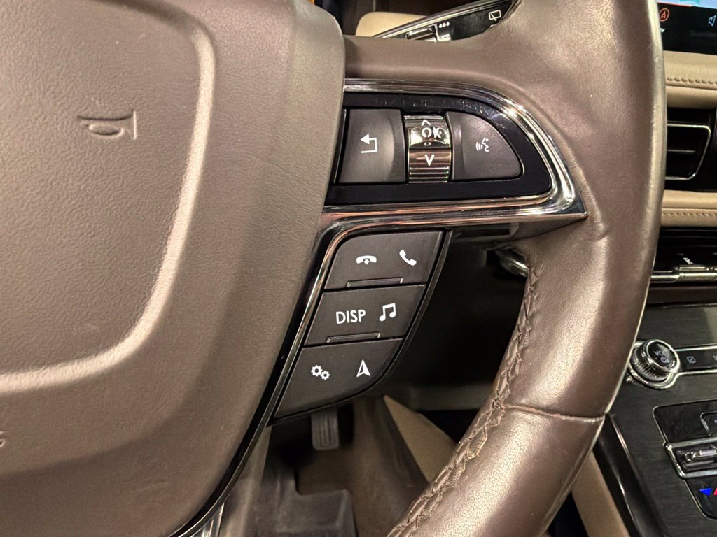 Certified 2023 Lincoln Nautilus Reserve w/ Monochromatic Package AWD/4WD image 16