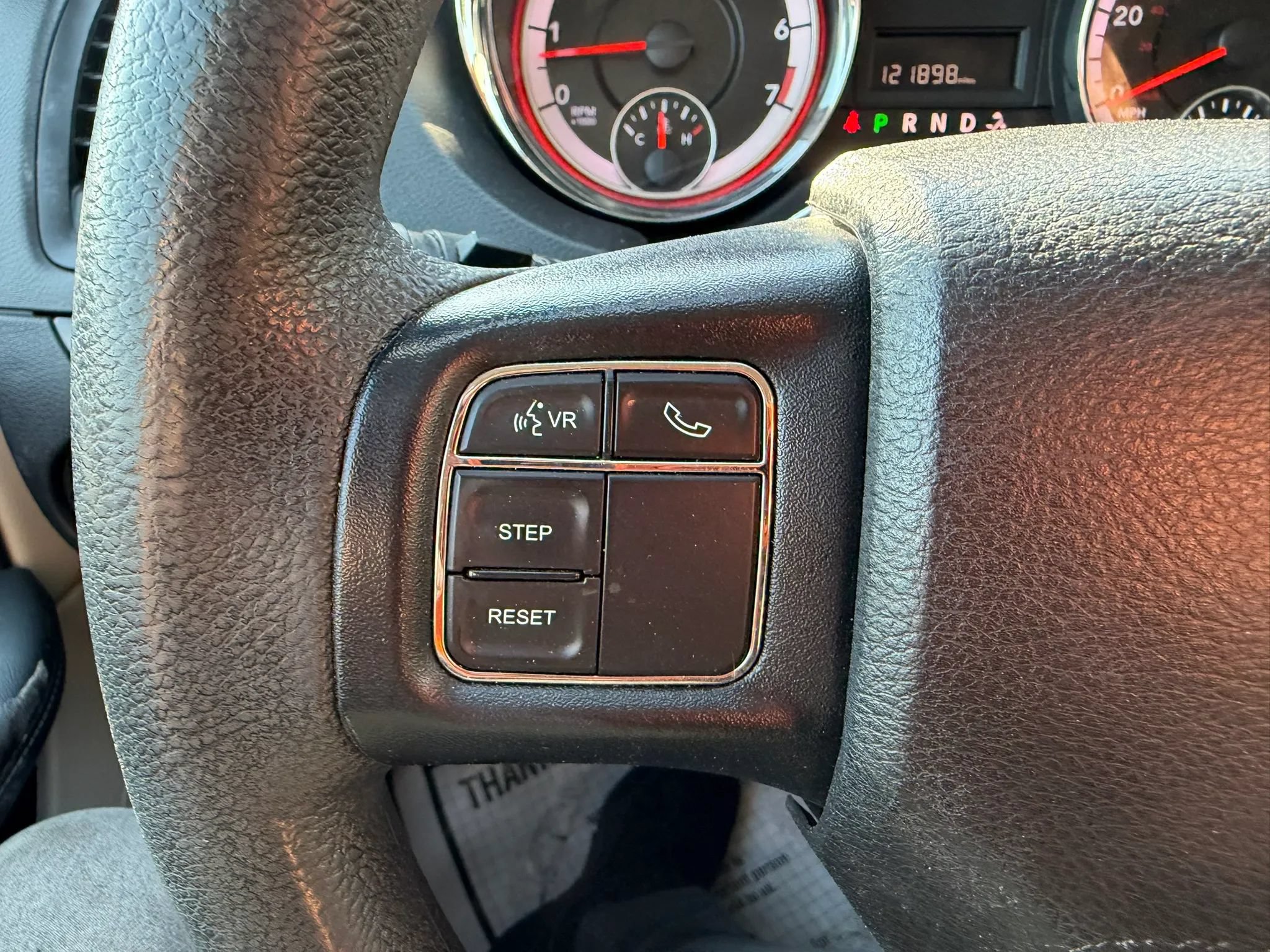 Used 2019 Dodge Grand Caravan SE w/ UConnect Hands-Free Group FWD image 13