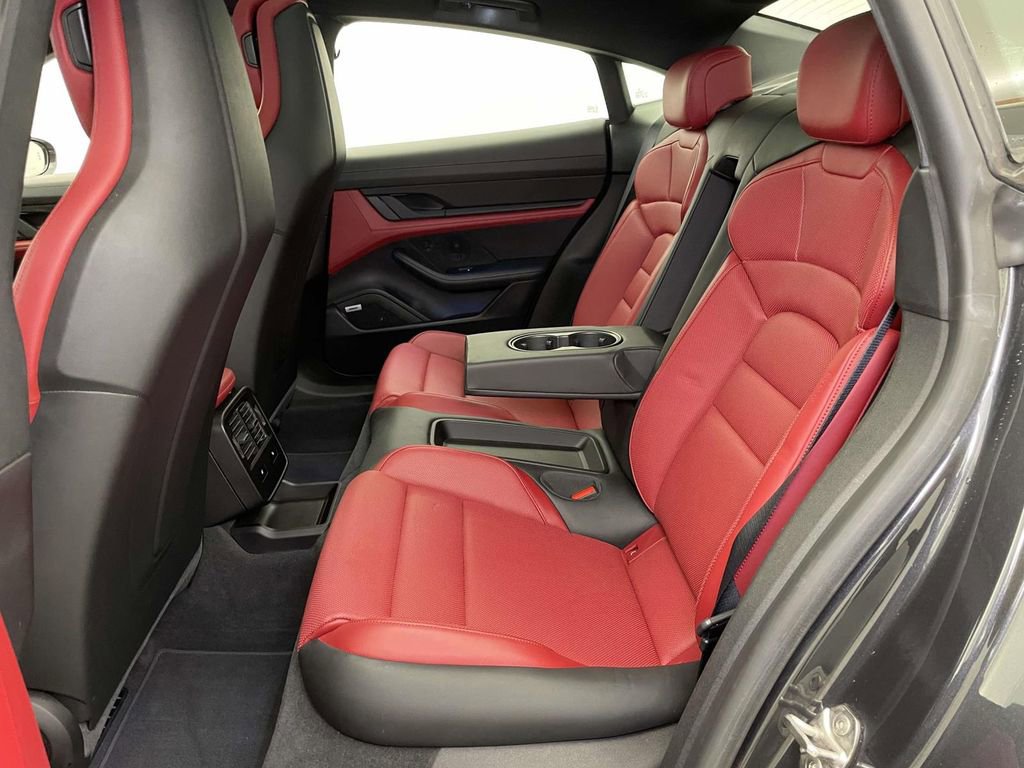 Used 2021 Porsche Taycan 4S image 19