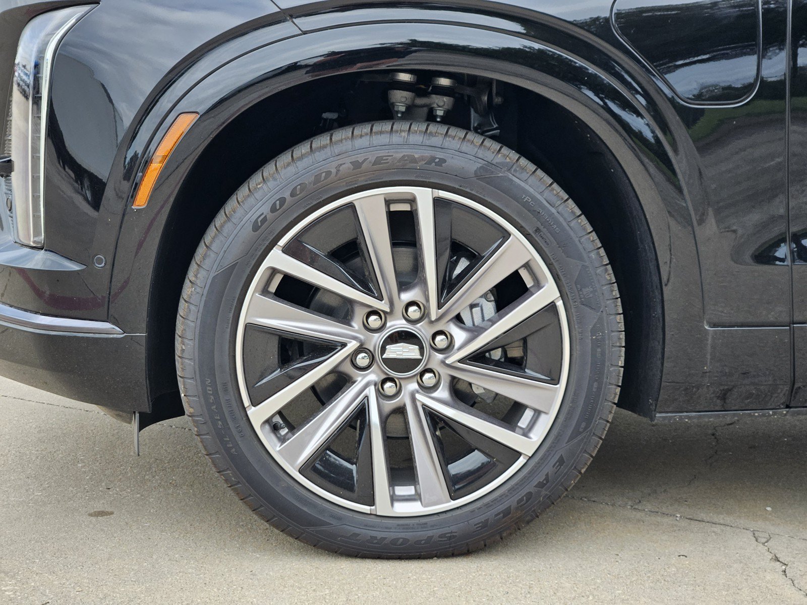 New 2026 Cadillac Vistiq Sport AWD/4WD image 7