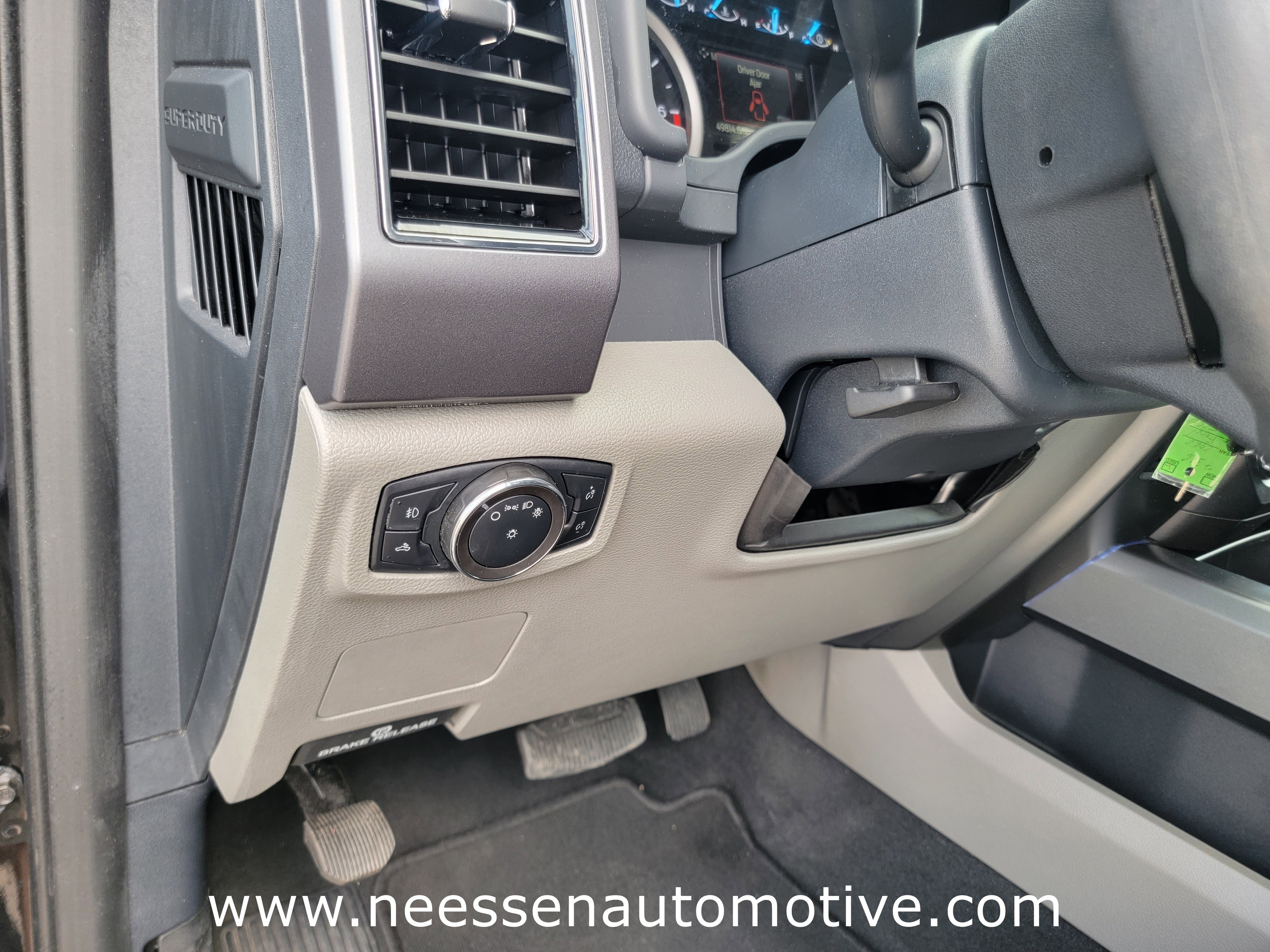 Used 2022 Ford F250 XLT w/ Black Appearance Package image 21