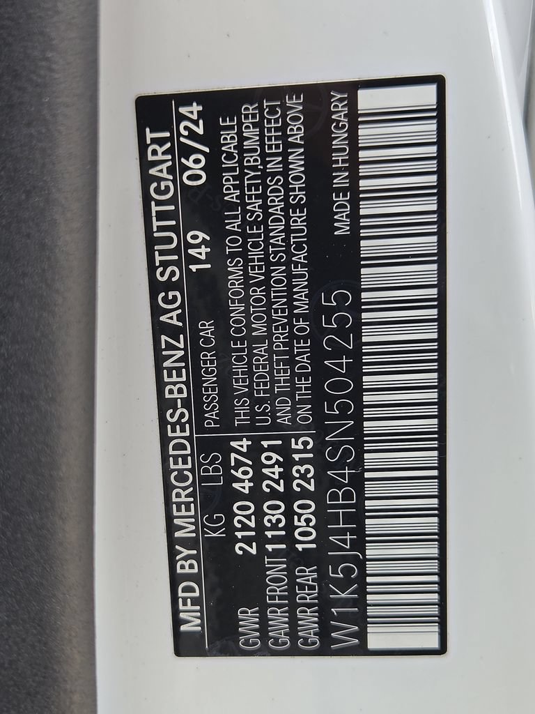 Used 2025 Mercedes-Benz CLA 250 4MATIC image 31
