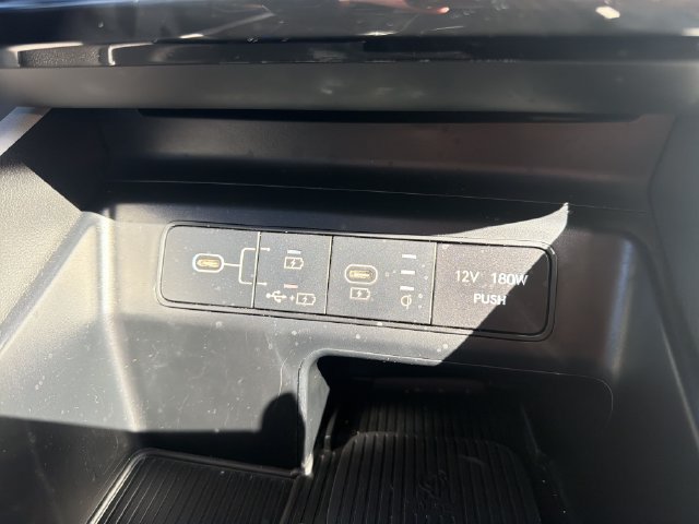 Used 2025 Hyundai Tucson SEL FWD image 32
