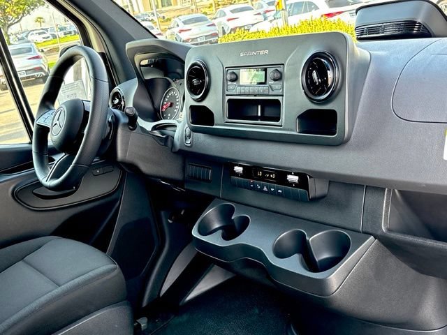 Used 2026 Mercedes-Benz Sprinter 2500 image 27