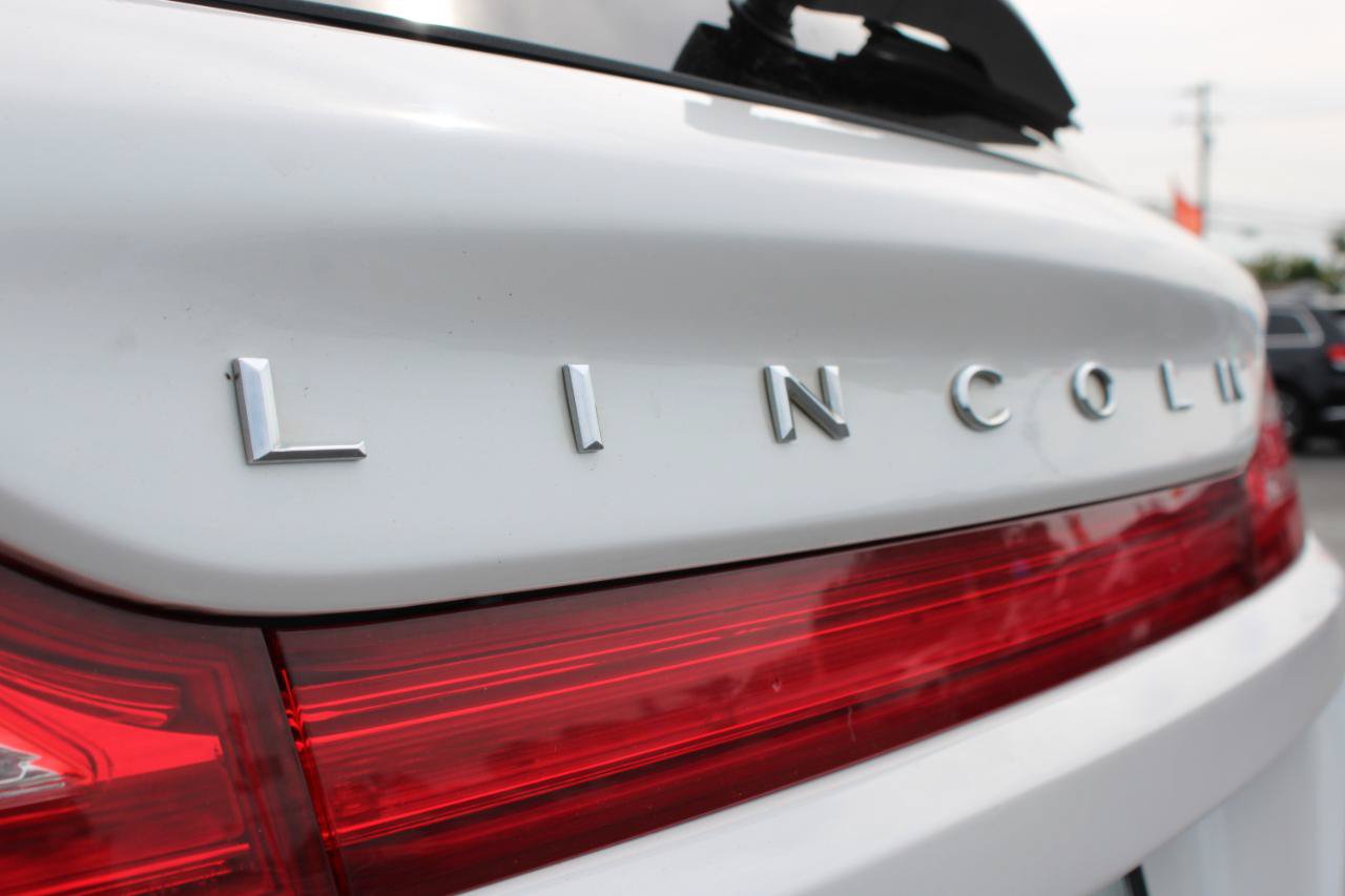 Used 2016 Lincoln MKC Select w/ Select Plus Package AWD/4WD image 8