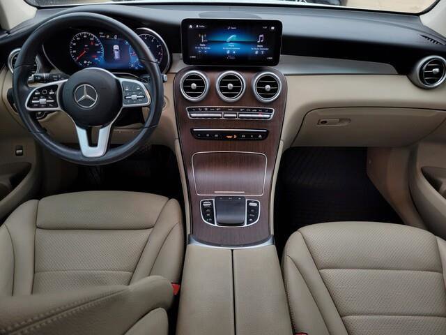 Used 2020 Mercedes-Benz GLC 300 4MATIC image 31