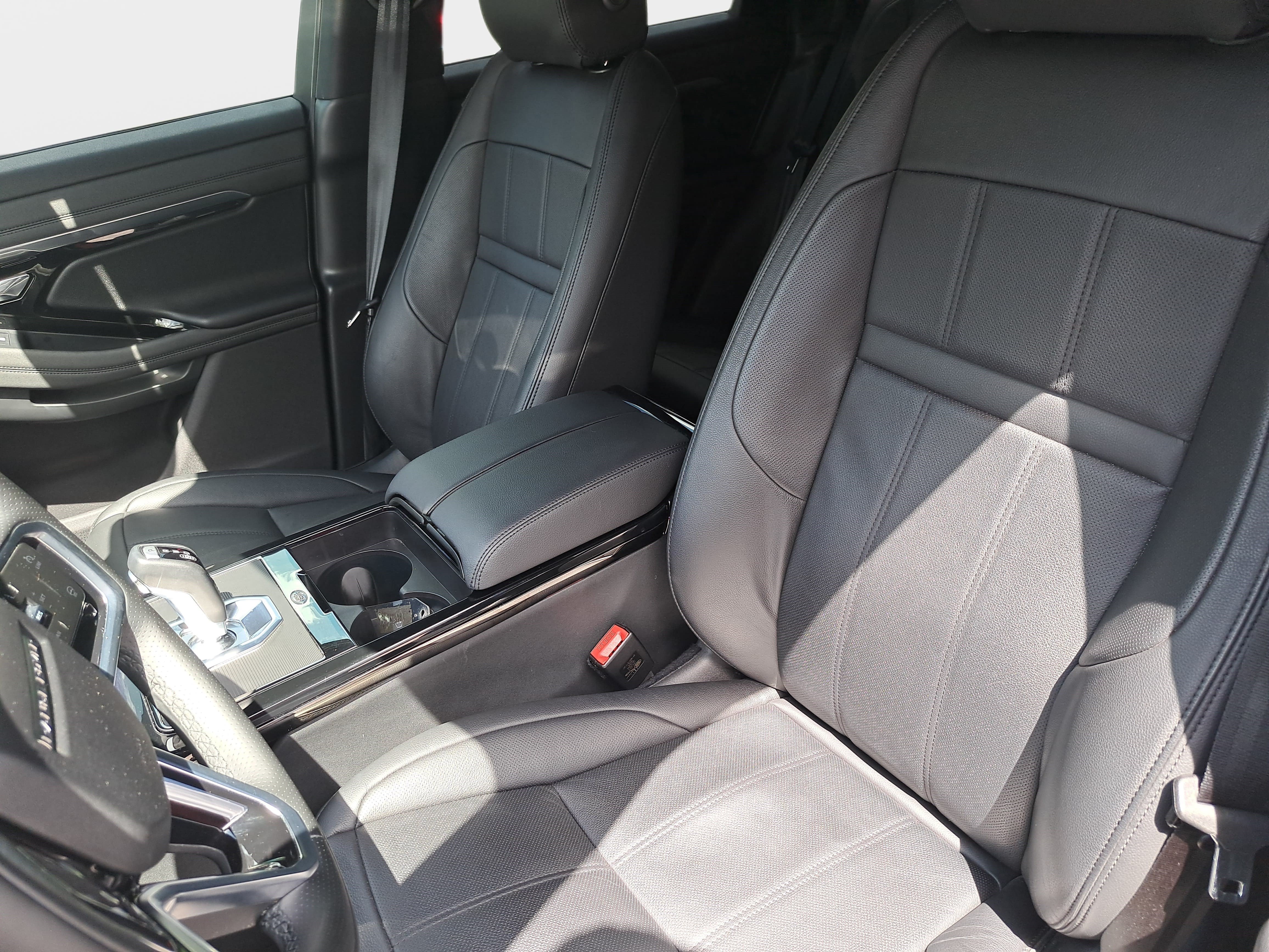 Used 2022 Land Rover Range Rover Evoque R-Dynamic SE AWD/4WD image 15