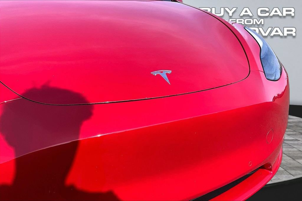 Used 2022 Tesla Model Y Long Range AWD/4WD image 28