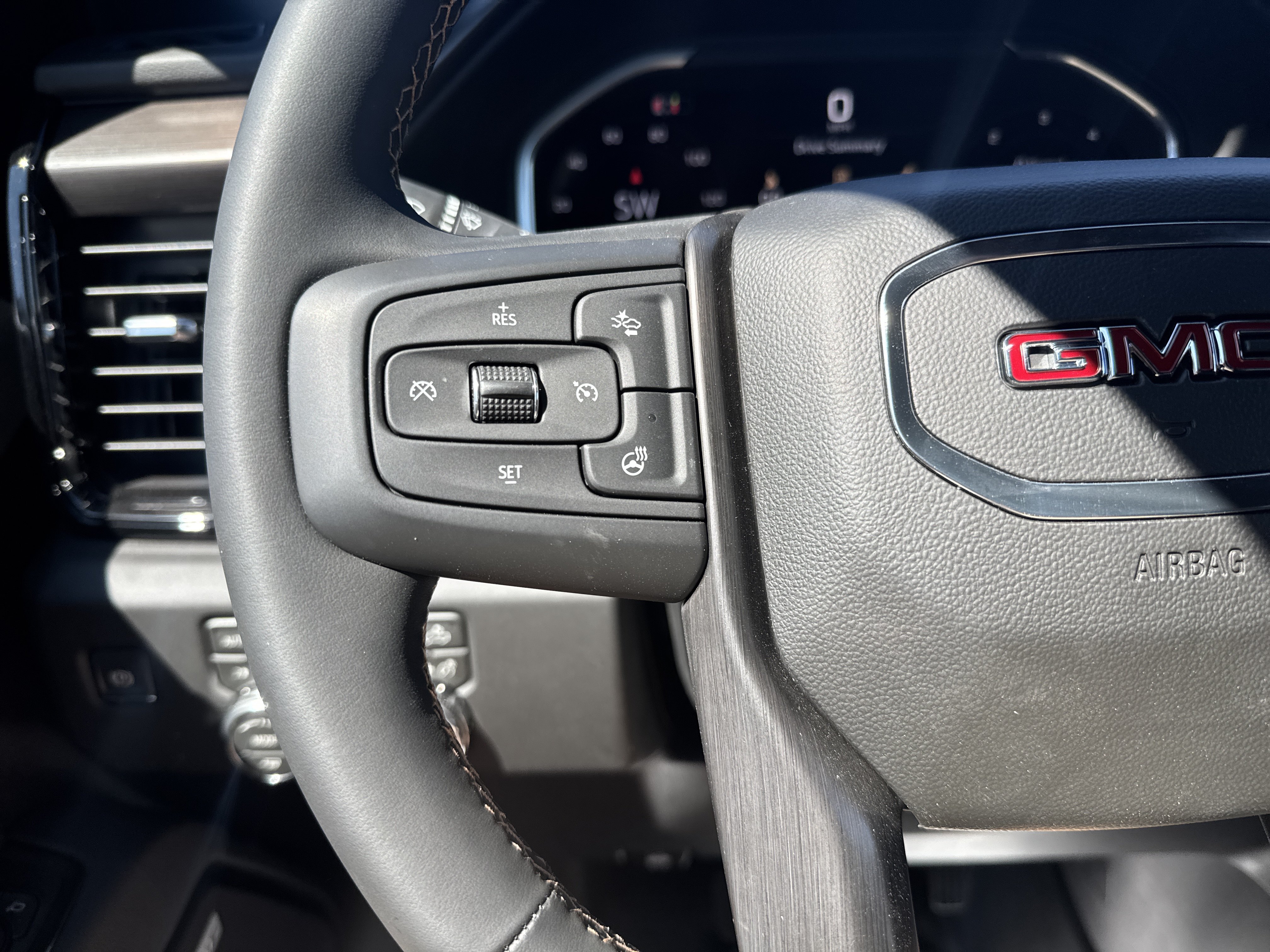 New 2026 GMC Sierra 2500 AT4 w/ AT4 Premium Plus Package AWD/4WD image 18