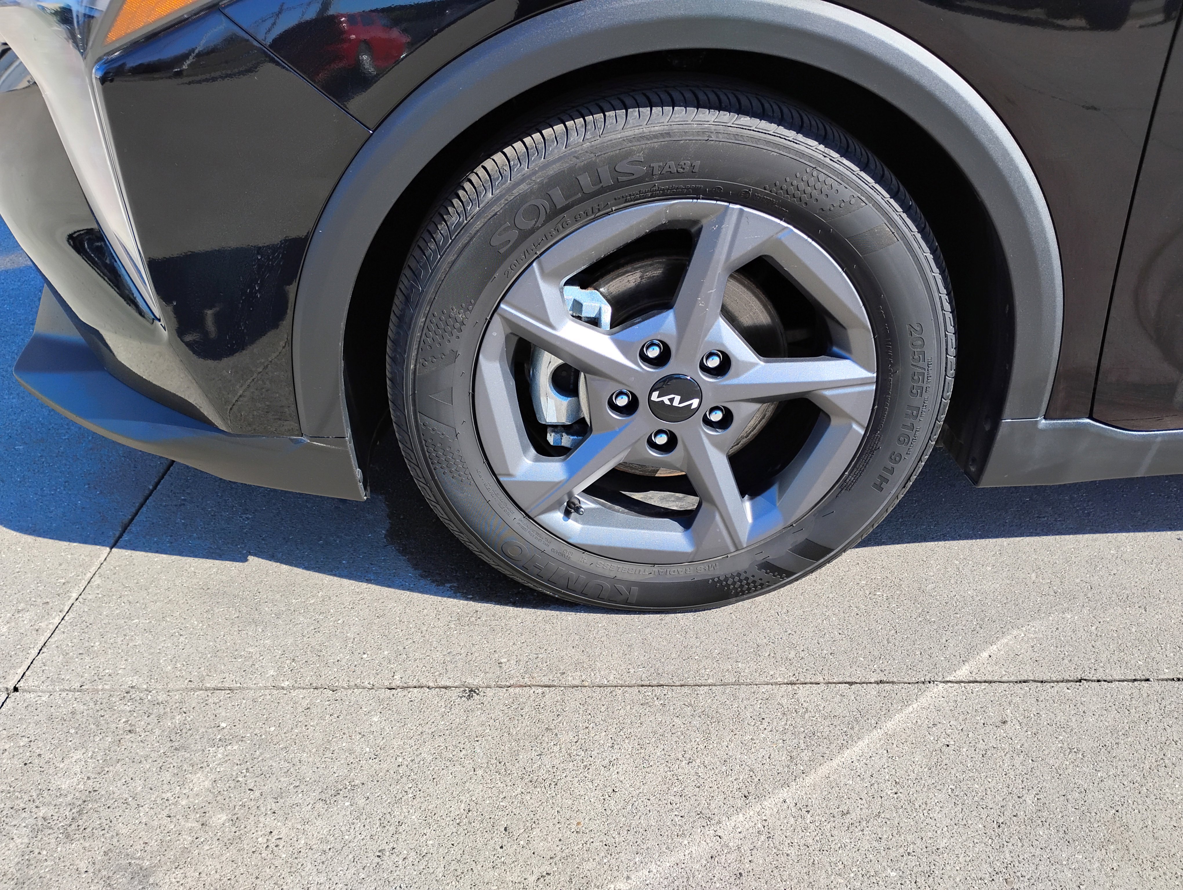 Used 2025 Kia K4 LXS image 21