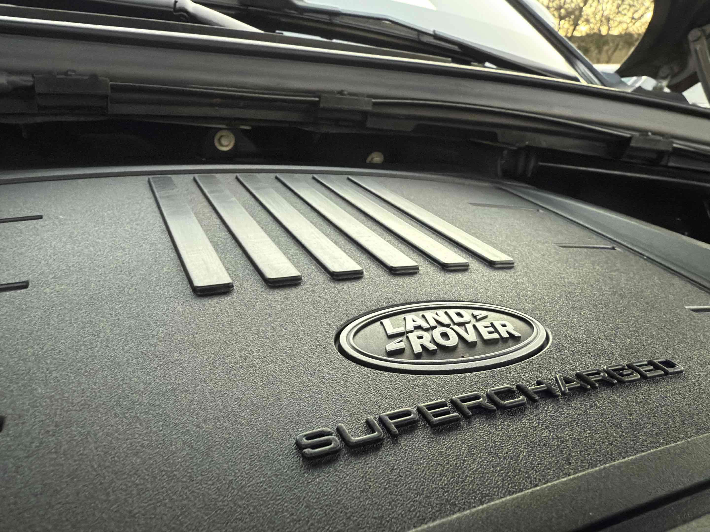 Used 2018 Land Rover Range Rover Velar R-Dynamic SE image 88