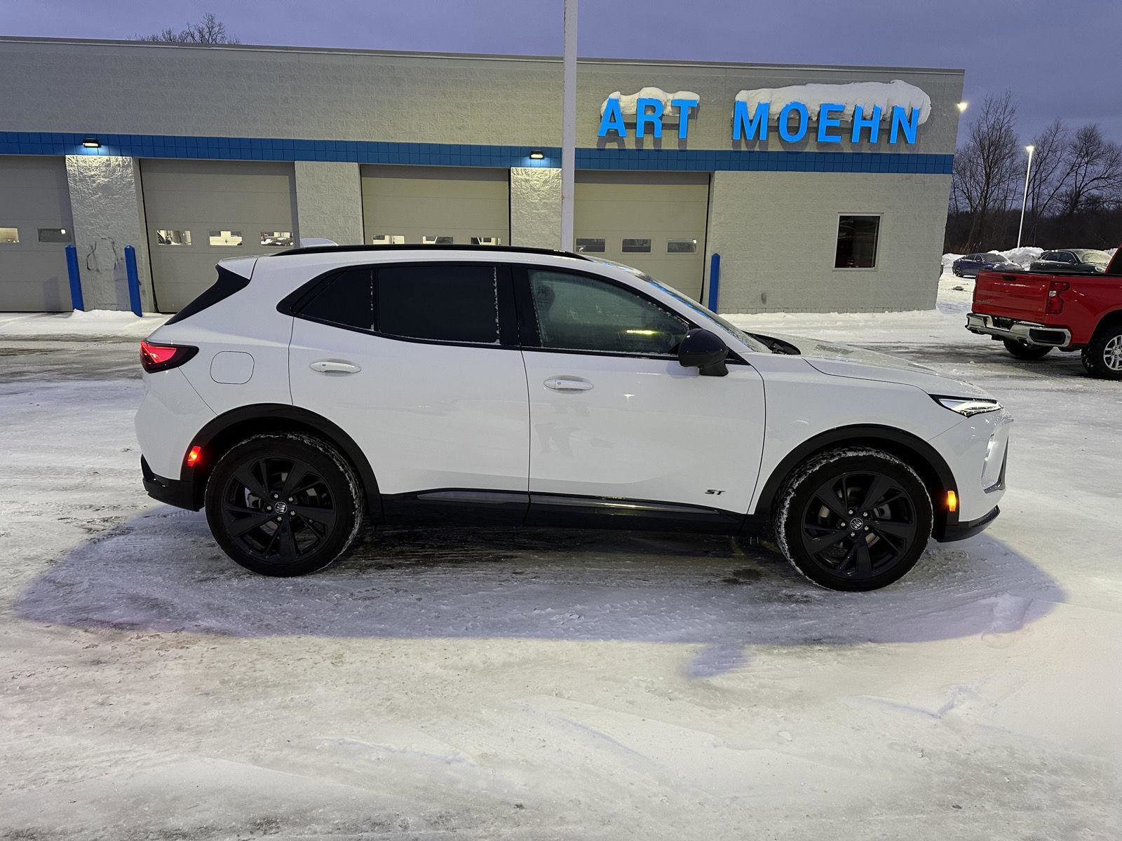 Used 2025 Buick Envision Sport Touring image 10