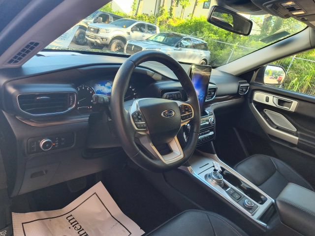 Certified 2023 Ford Explorer Limited w/ Limited Technology Package AWD/4WD image 17