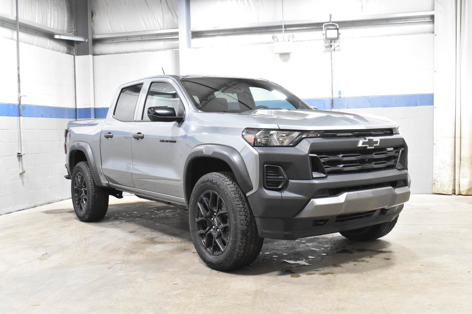 Used 2023 Chevrolet Colorado Trail Boss w/ LPO, Dark Essentials Package image 28