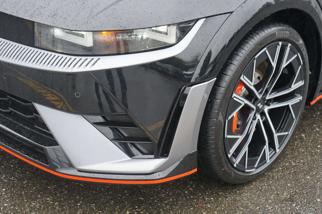 Used 2025 Hyundai Ioniq 5 N AWD/4WD image 9
