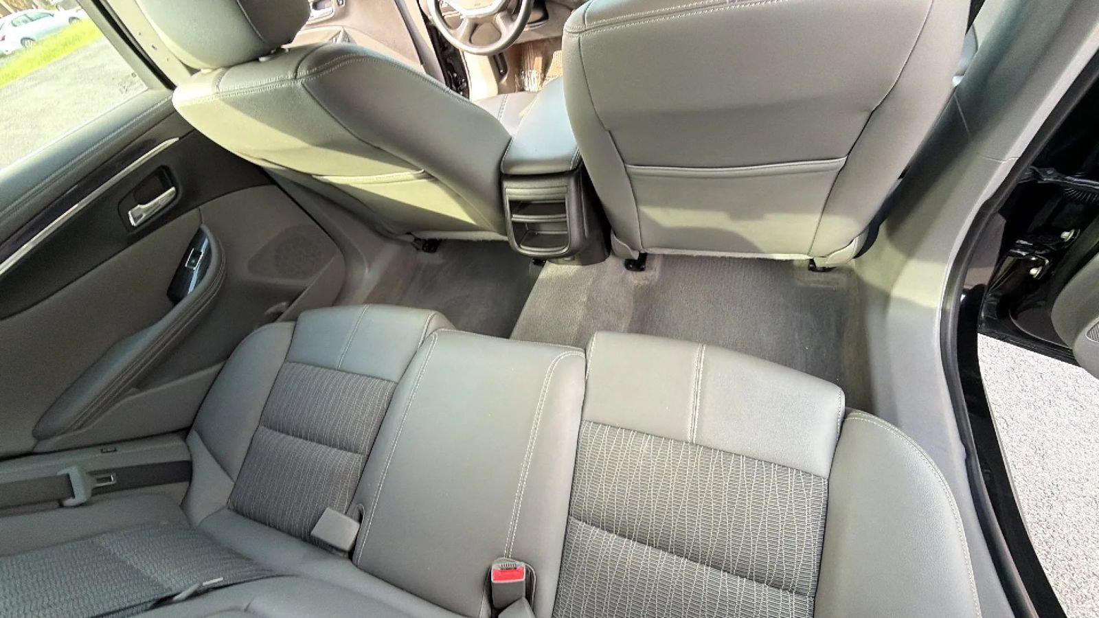 Used 2018 Chevrolet Impala LS FWD image 44