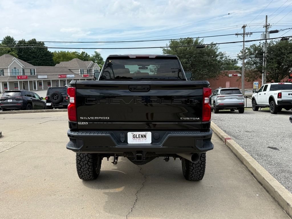 Used 2022 Chevrolet Silverado 2500 Custom w/ Custom Value Package AWD/4WD image 7