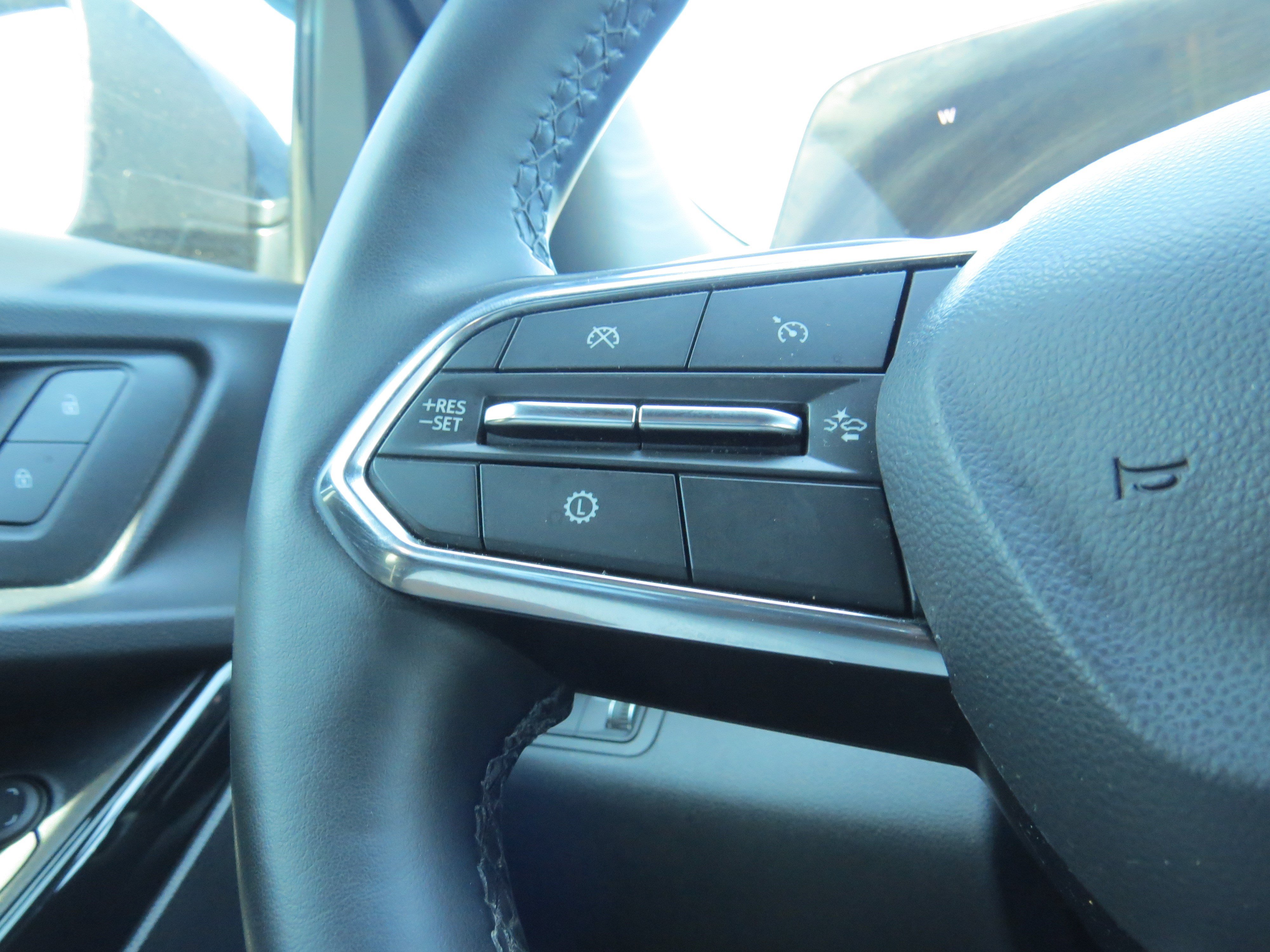 Used 2025 Chevrolet Equinox LT w/ Convenience Package II AWD/4WD image 19