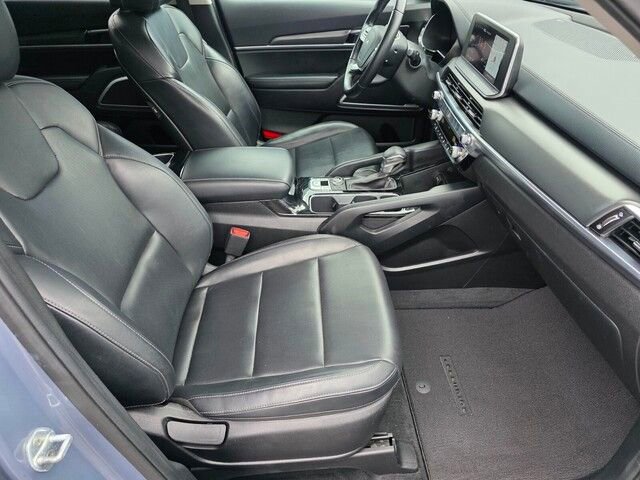 Used 2022 Kia Telluride LX image 34
