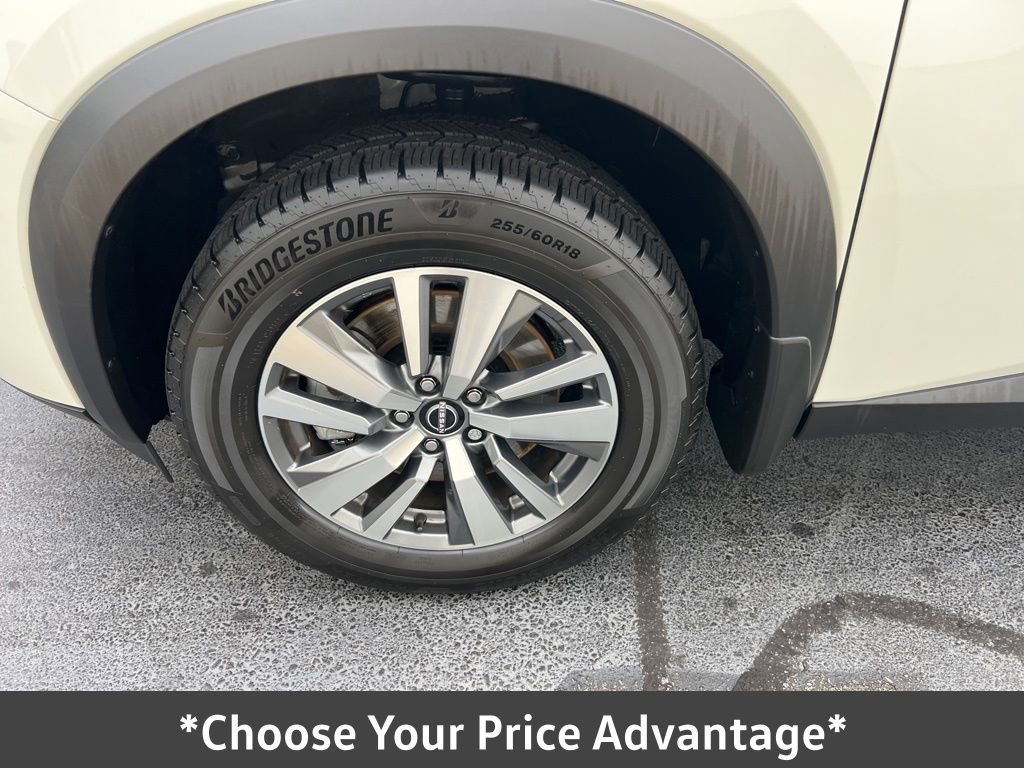 Used 2023 Nissan Pathfinder SL image 11