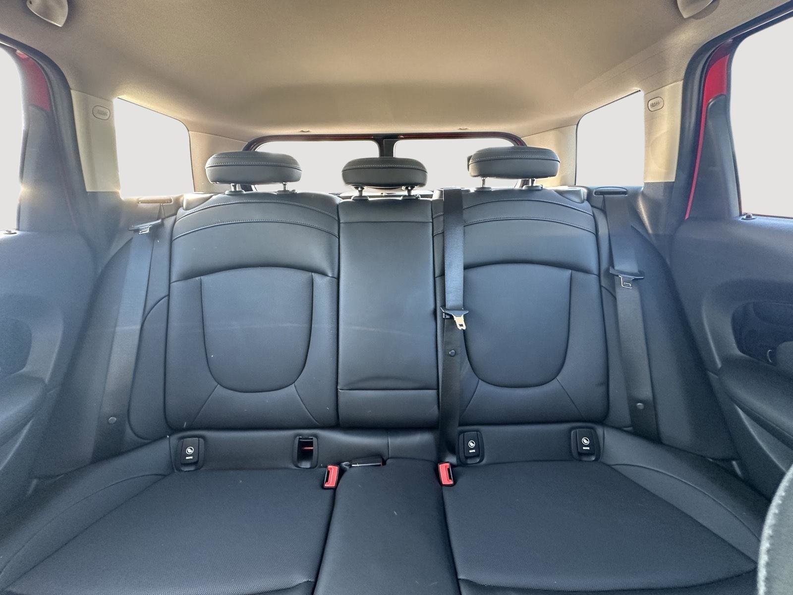 Used 2020 MINI Cooper Clubman S image 13