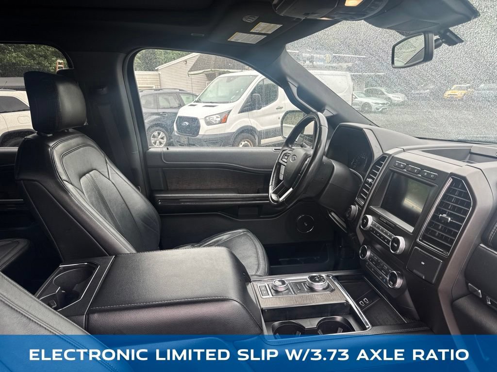 Used 2019 Ford Expedition Limited w/ Equipment Group 302A AWD/4WD image 33