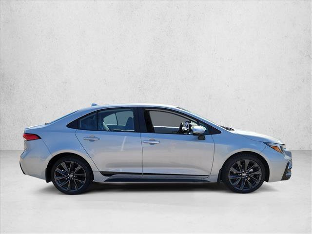 Used 2026 Toyota Corolla SE FWD image 4