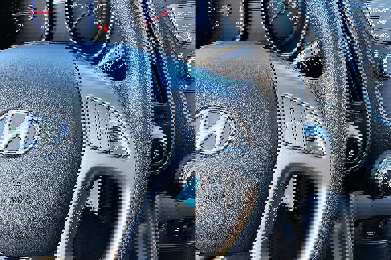 Used 2015 Hyundai Tucson GLS image 22