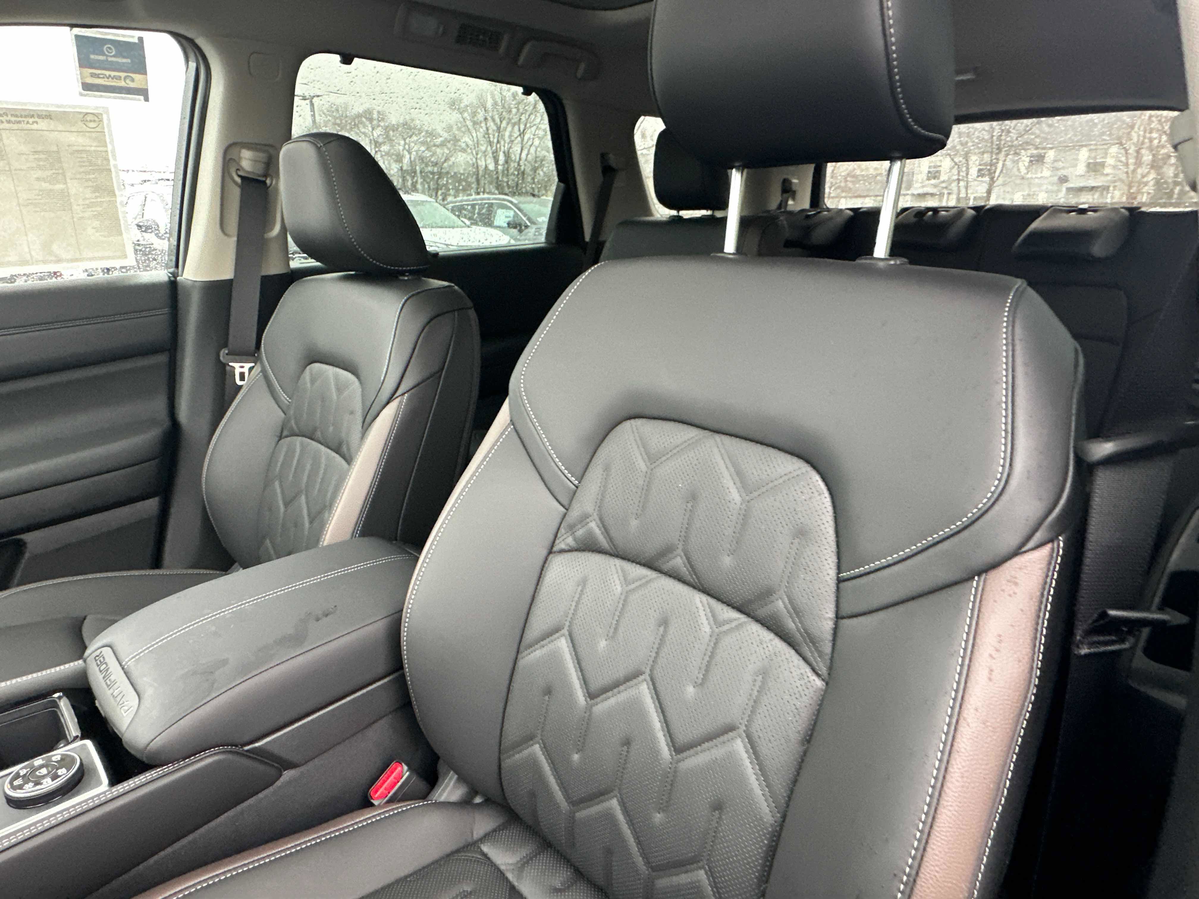 New 2026 Nissan Pathfinder Platinum AWD/4WD image 25