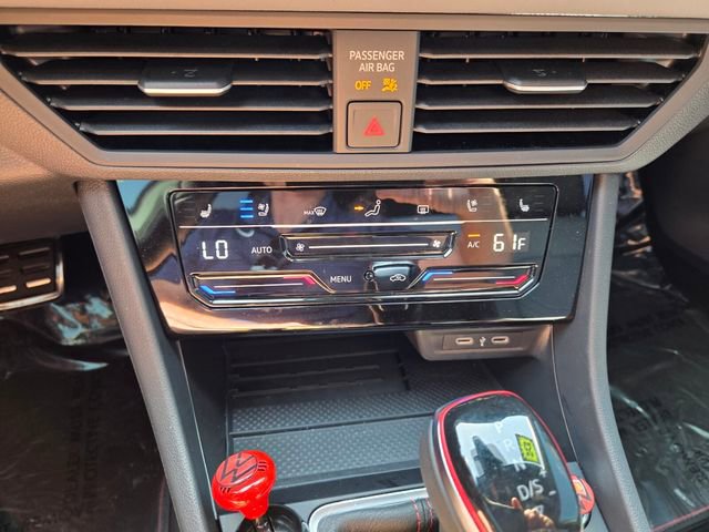 Used 2025 Volkswagen Jetta GLI Autobahn image 24