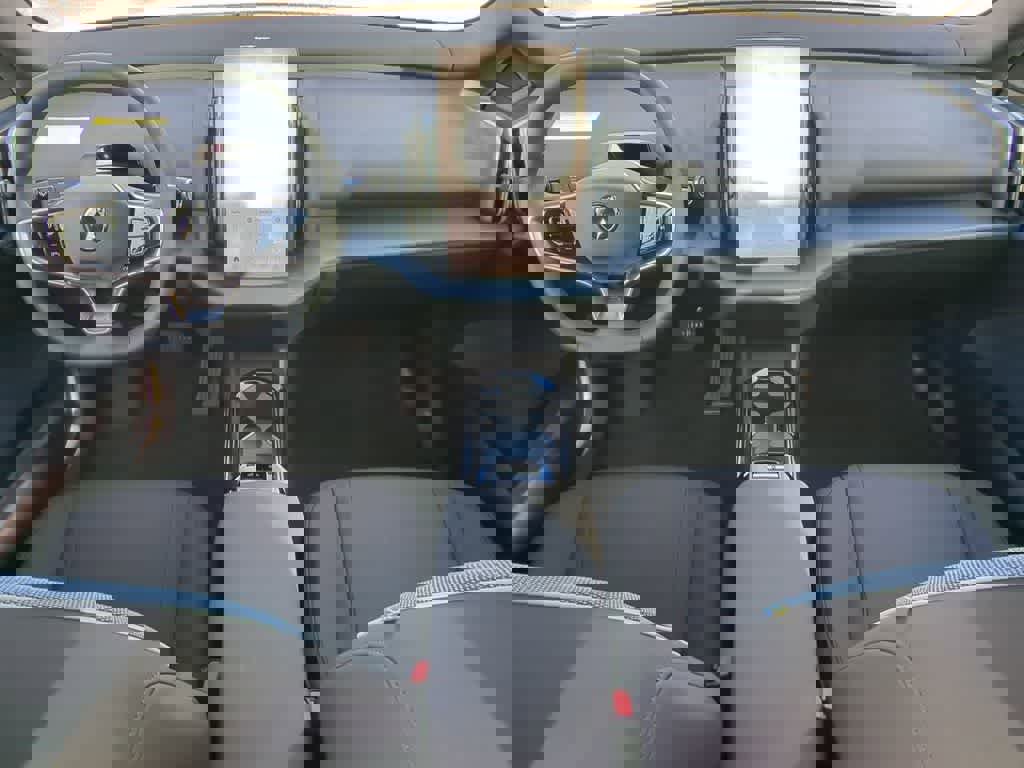 New 2026 Volvo EX30 Plus w/ Protection Package Premier image 14