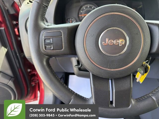 Used 2014 Jeep Patriot Latitude AWD/4WD image 14