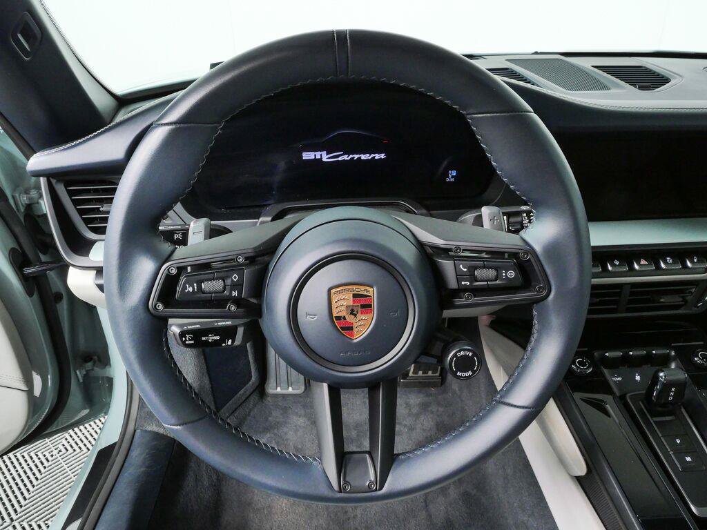 Certified 2025 Porsche 911 Carrera RWD image 9