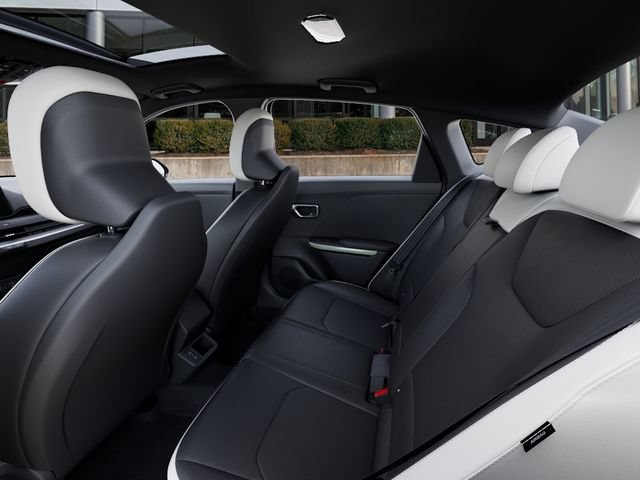 New 2026 Kia K4 GT-Line Turbo w/ GT-Line Sunroof Package FWD image 19