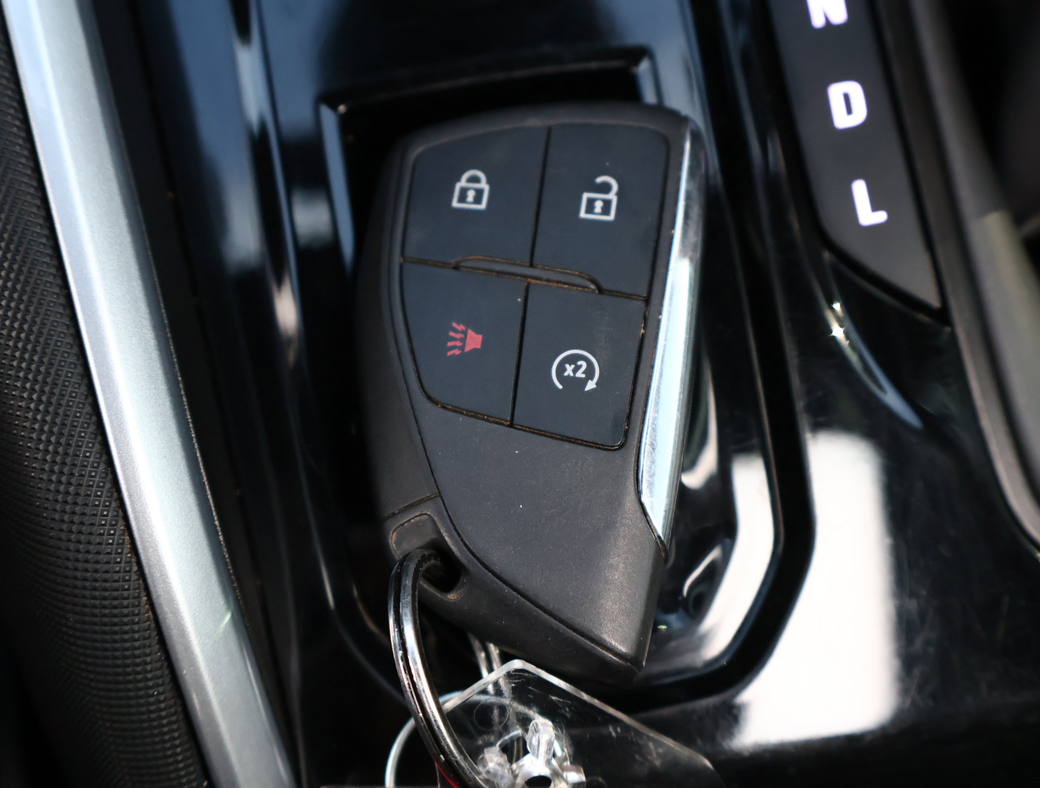 Used 2024 Chevrolet Colorado Z71 w/ Z71 Convenience Package 2 image 25