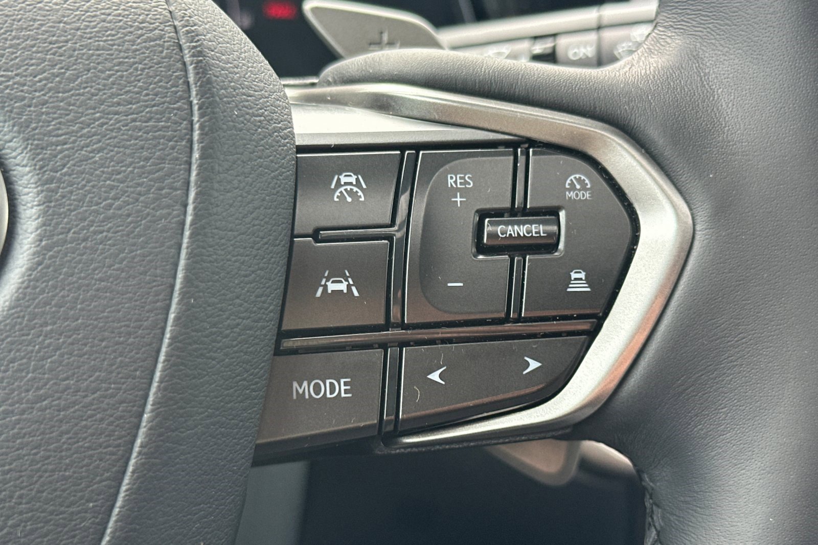 Certified 2023 Lexus RX 350h w/ Cold Area Package image 31