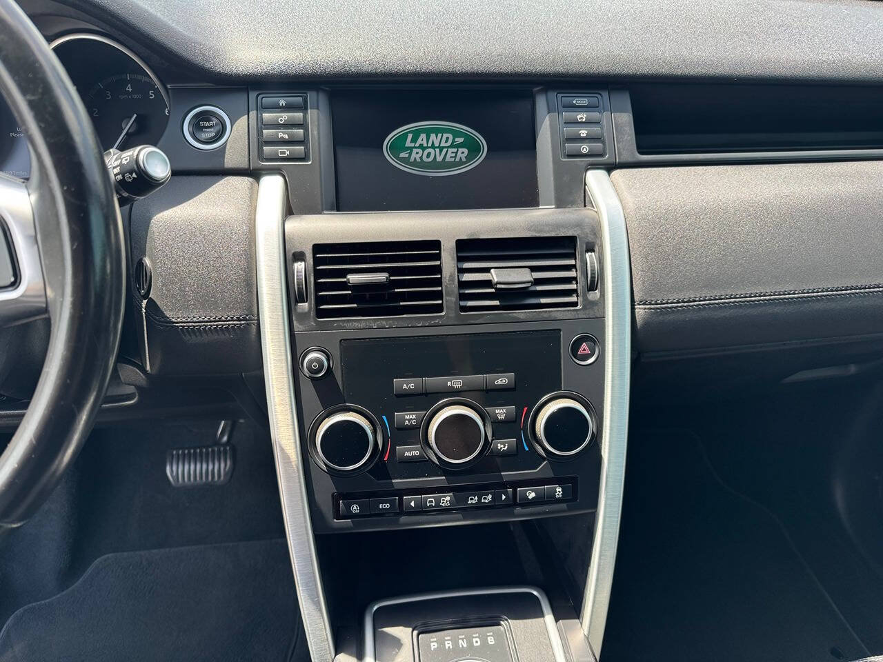 Used 2018 Land Rover Discovery Sport HSE AWD/4WD image 14
