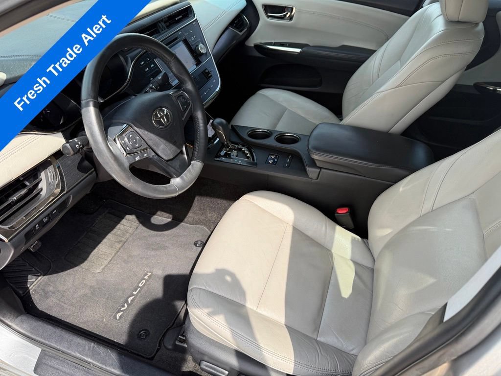 Used 2016 Toyota Avalon Touring FWD image 10