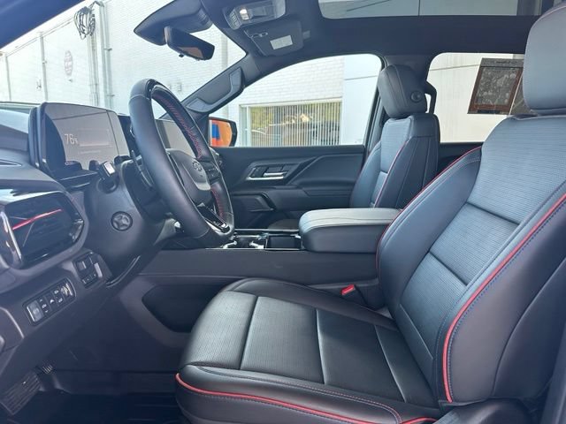 Used 2025 Chevrolet Silverado EV RST AWD/4WD image 30