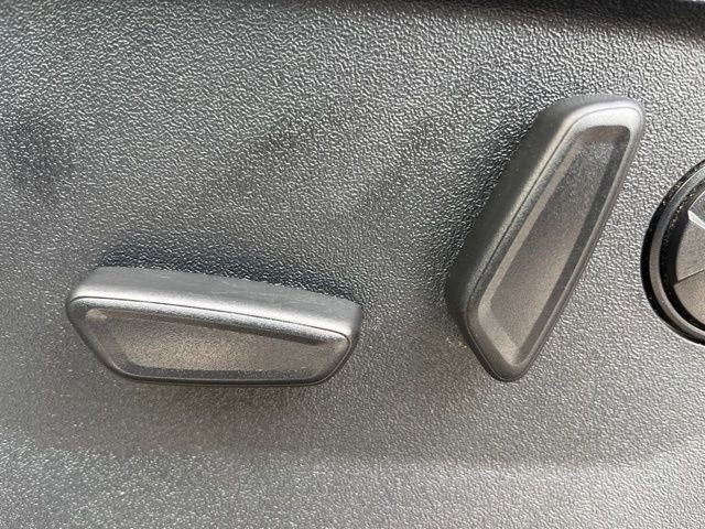 Used 2023 Ford F350 Lariat w/ Tow Technology Package image 13