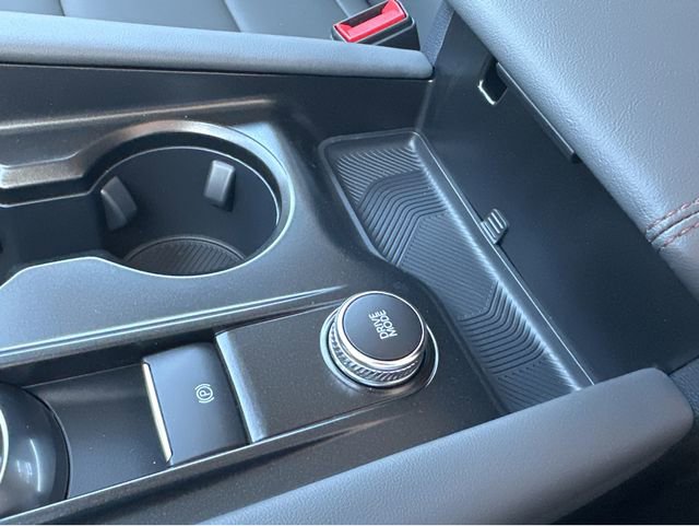 New 2026 Ford Explorer Active w/ Active Comfort Package RWD image 32