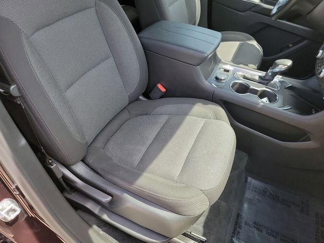 Used 2023 Chevrolet Traverse LT w/ LPO, Floor Liner Package AWD/4WD image 28