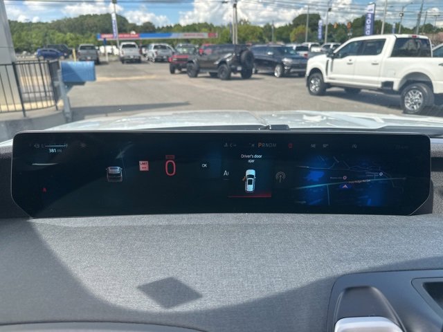 New 2025 Ford Expedition Active image 21