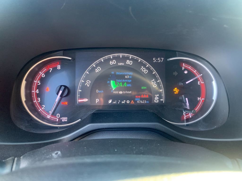 Used 2023 Toyota RAV4 XLE Premium image 31