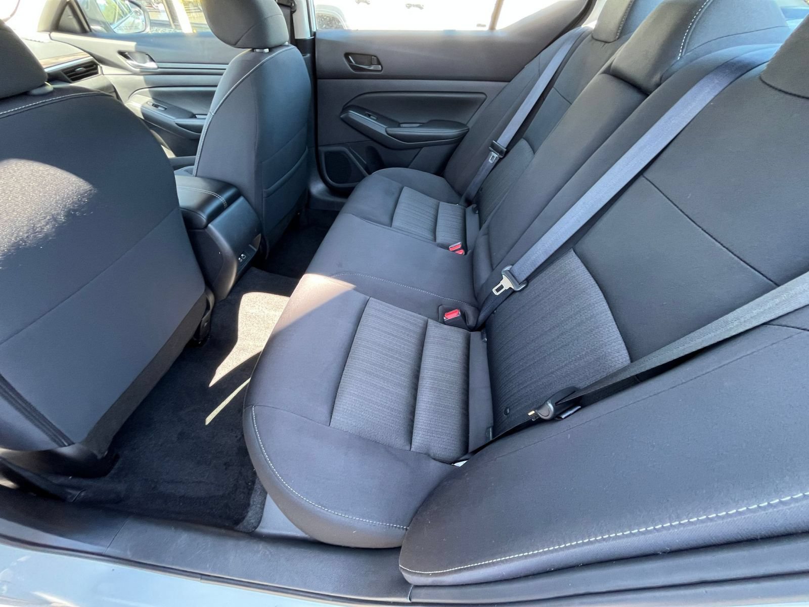 Used 2025 Nissan Altima 2.5 SV FWD image 26